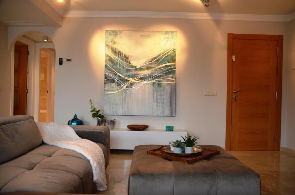 Апартаменты Penthouse Mit Privatem Jacuzzi In Marbella - La Mairena Охен Экстерьер фото