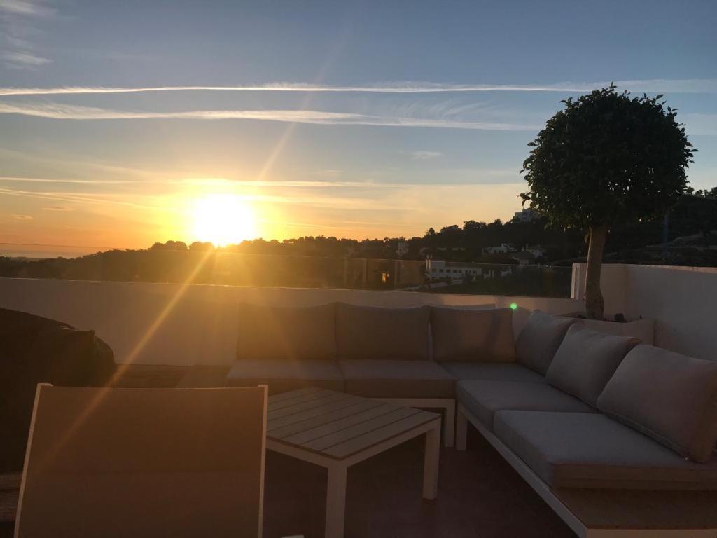 Апартаменты Penthouse Mit Privatem Jacuzzi In Marbella - La Mairena Охен Экстерьер фото